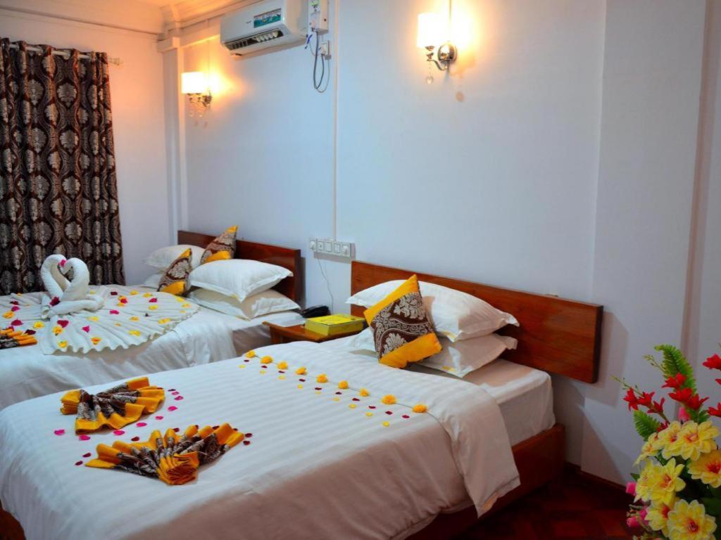מנדלאי Hotel Ye Myanmar מראה חיצוני תמונה