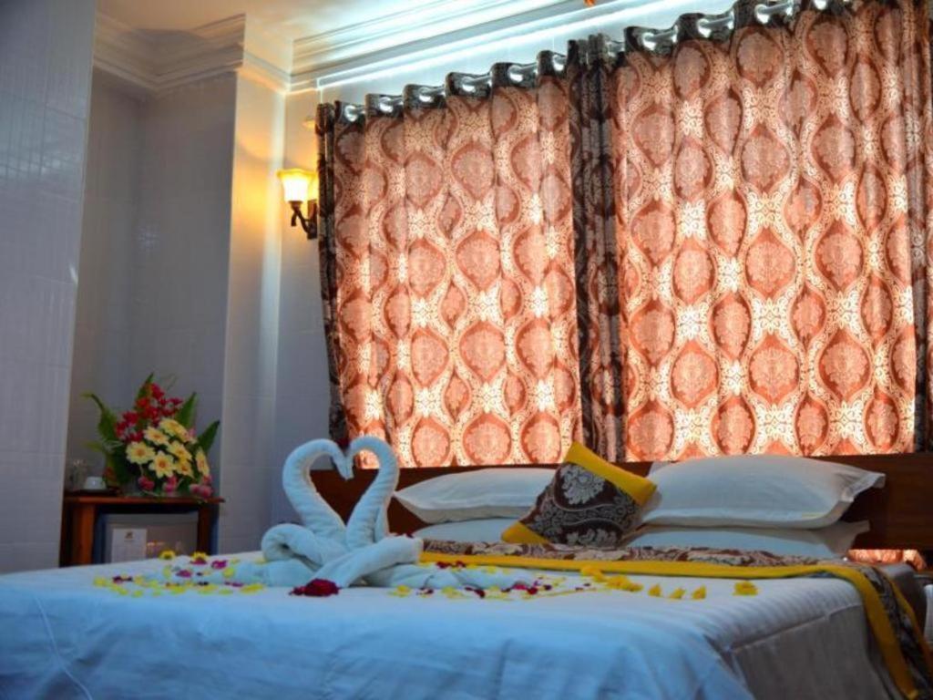 מנדלאי Hotel Ye Myanmar מראה חיצוני תמונה