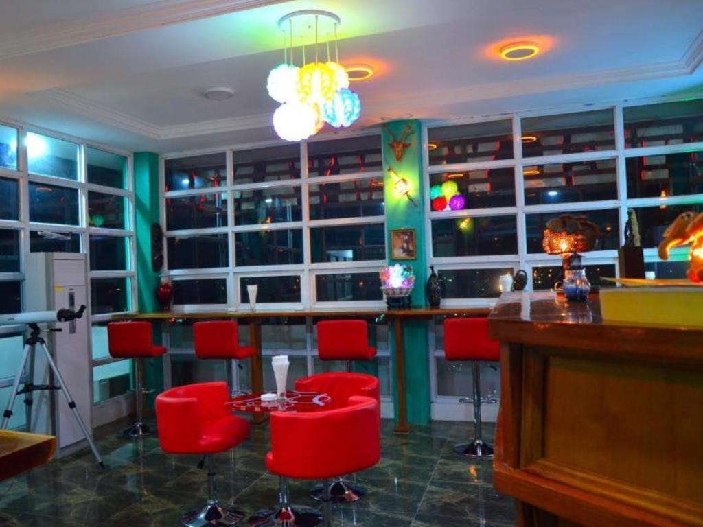 מנדלאי Hotel Ye Myanmar מראה חיצוני תמונה