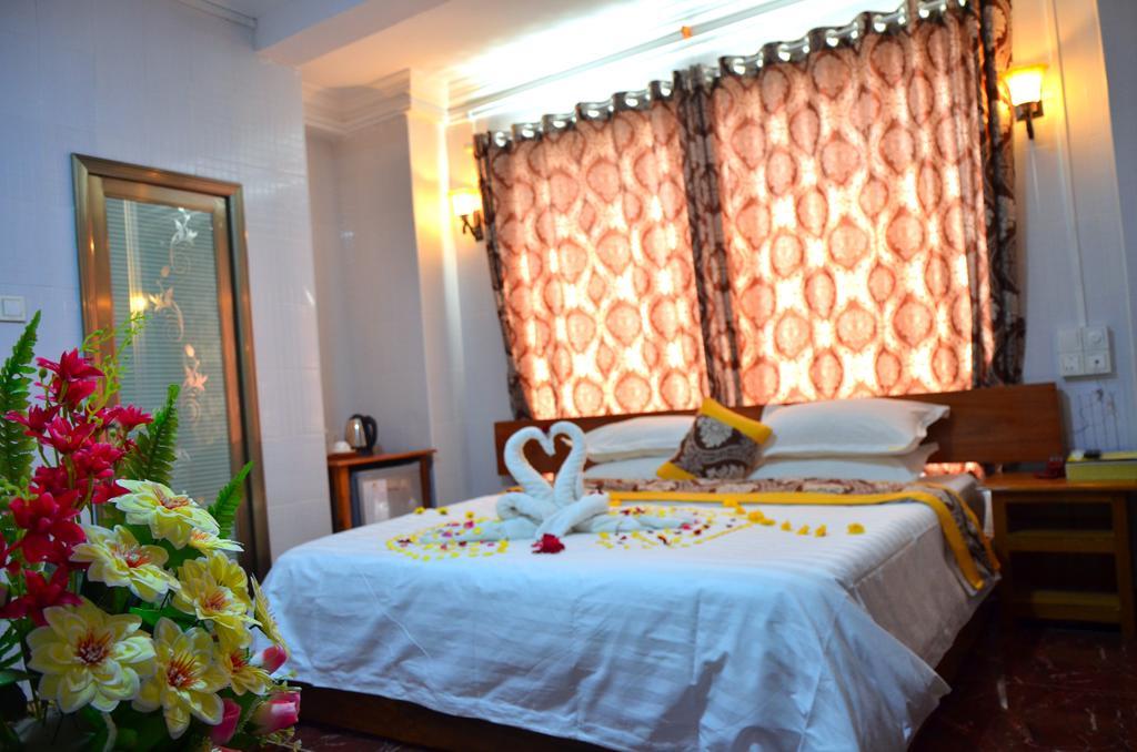 מנדלאי Hotel Ye Myanmar מראה חיצוני תמונה