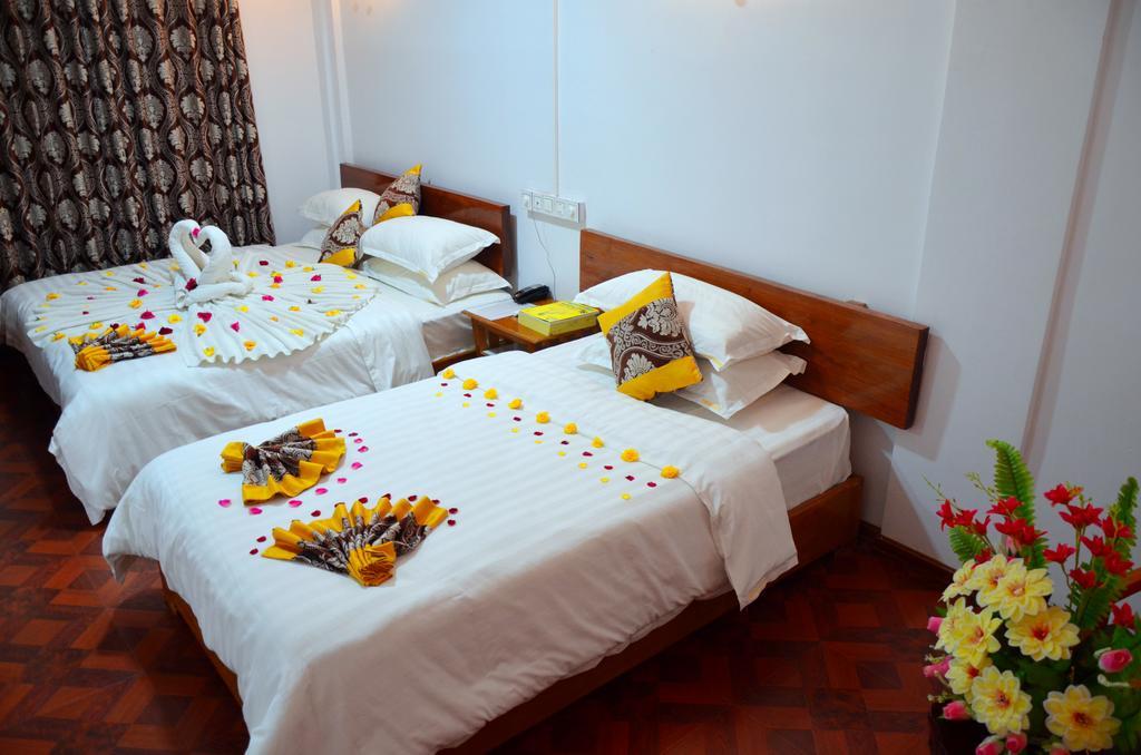 מנדלאי Hotel Ye Myanmar מראה חיצוני תמונה