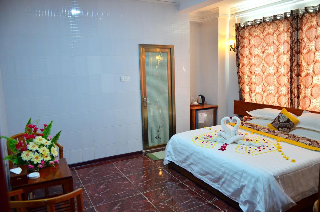 מנדלאי Hotel Ye Myanmar מראה חיצוני תמונה