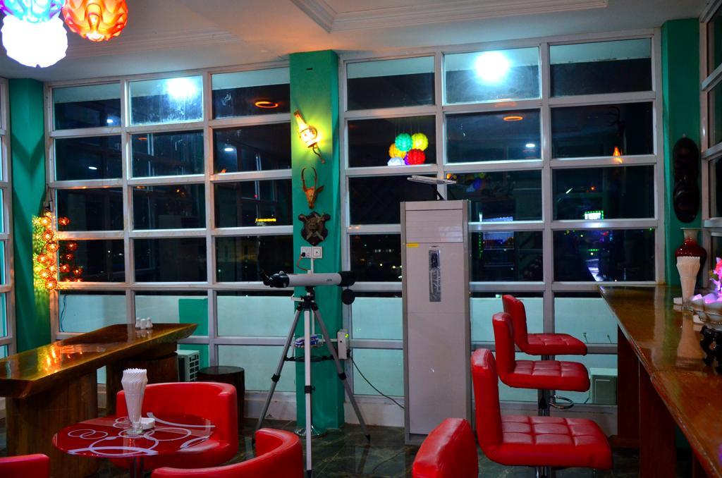 מנדלאי Hotel Ye Myanmar מראה חיצוני תמונה