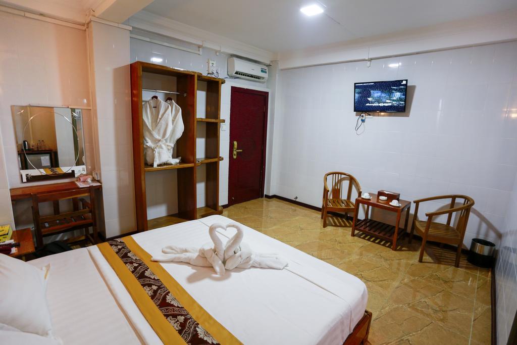 מנדלאי Hotel Ye Myanmar מראה חיצוני תמונה